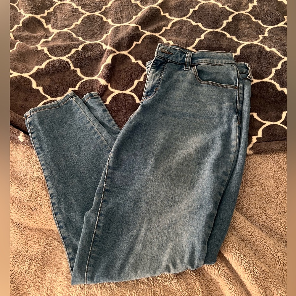 Straight legged denim!